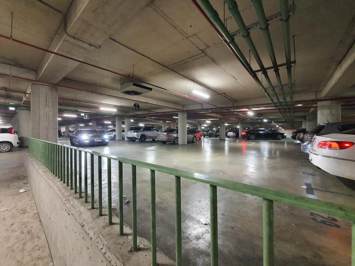 Luxurious Central Stay - Self Check-In Tirana Exterior photo